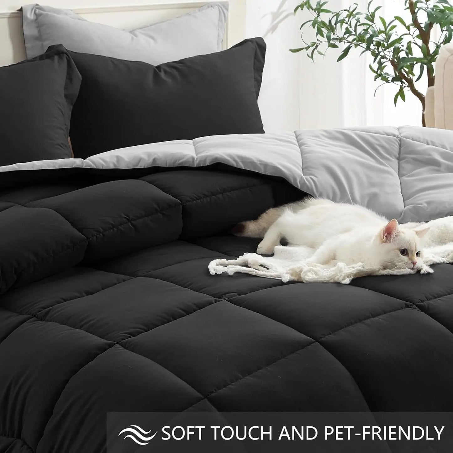 King Size Comforter Set Black, Comforter King Size Bed Set Lightweight Reversible down Alternative Bed Comforters Soft All Season 3 Piece Sets with 2 Sham Black/Light Grey