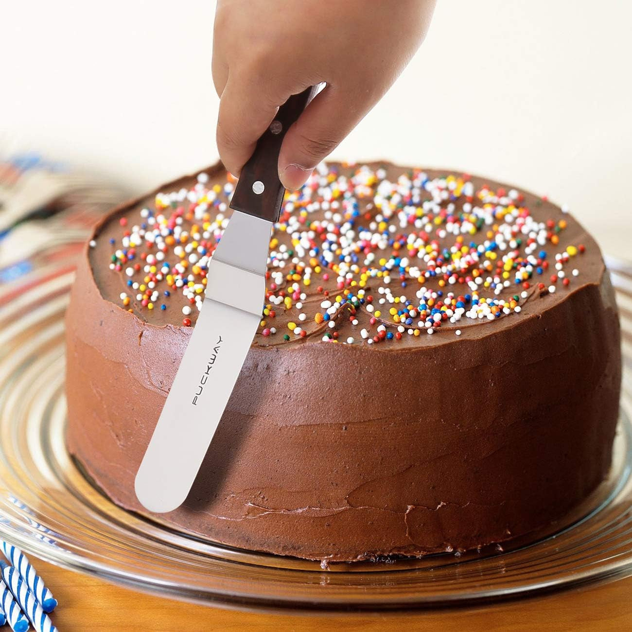 4 PCS Cake Decorating Icing Spatula Set with 4, 6, 8 & 10 Inch Stainless Steel Blade, Wood Handle Frosting Spatulas and Cake Stripping Tool