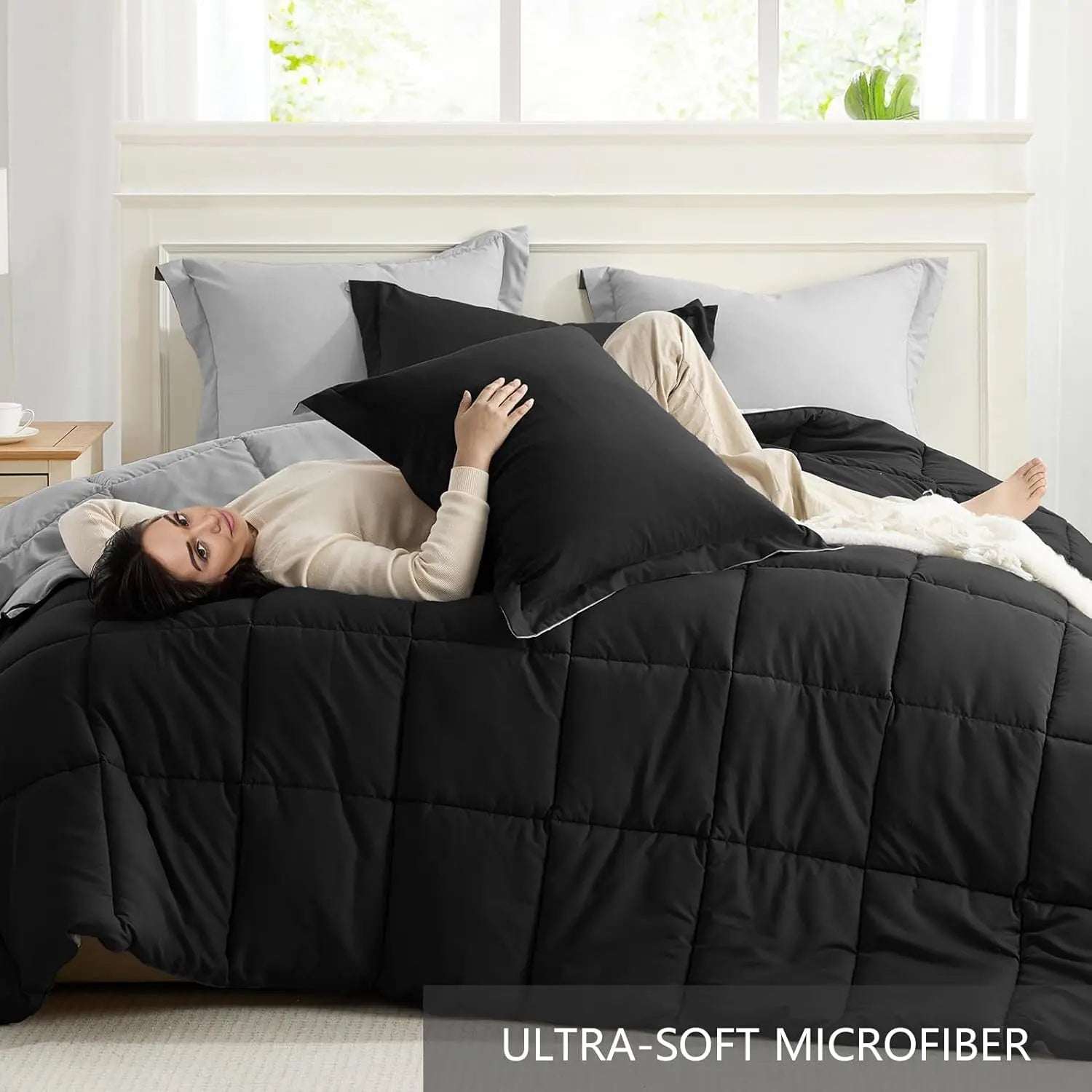 King Size Comforter Set Black, Comforter King Size Bed Set Lightweight Reversible down Alternative Bed Comforters Soft All Season 3 Piece Sets with 2 Sham Black/Light Grey